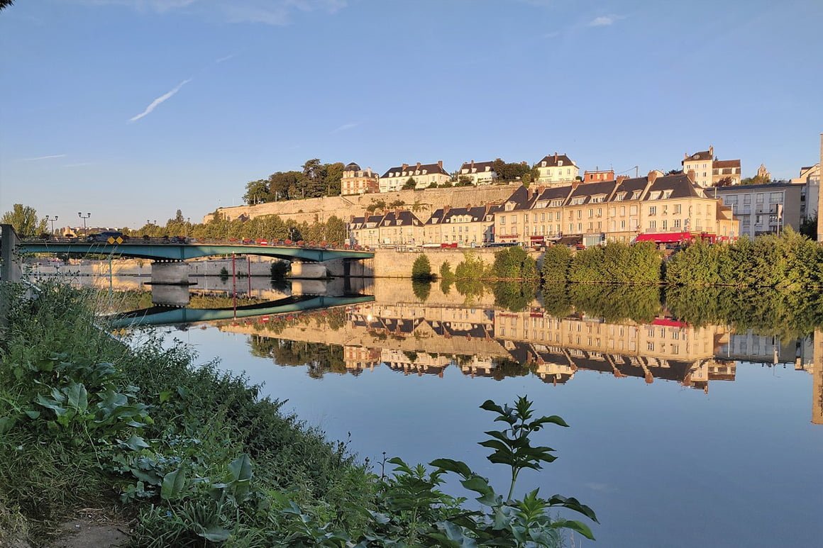 Pourquoi vivre à Pontoise ? Découvrez les atouts d'une ville entre histoire, nature et dynamisme.
