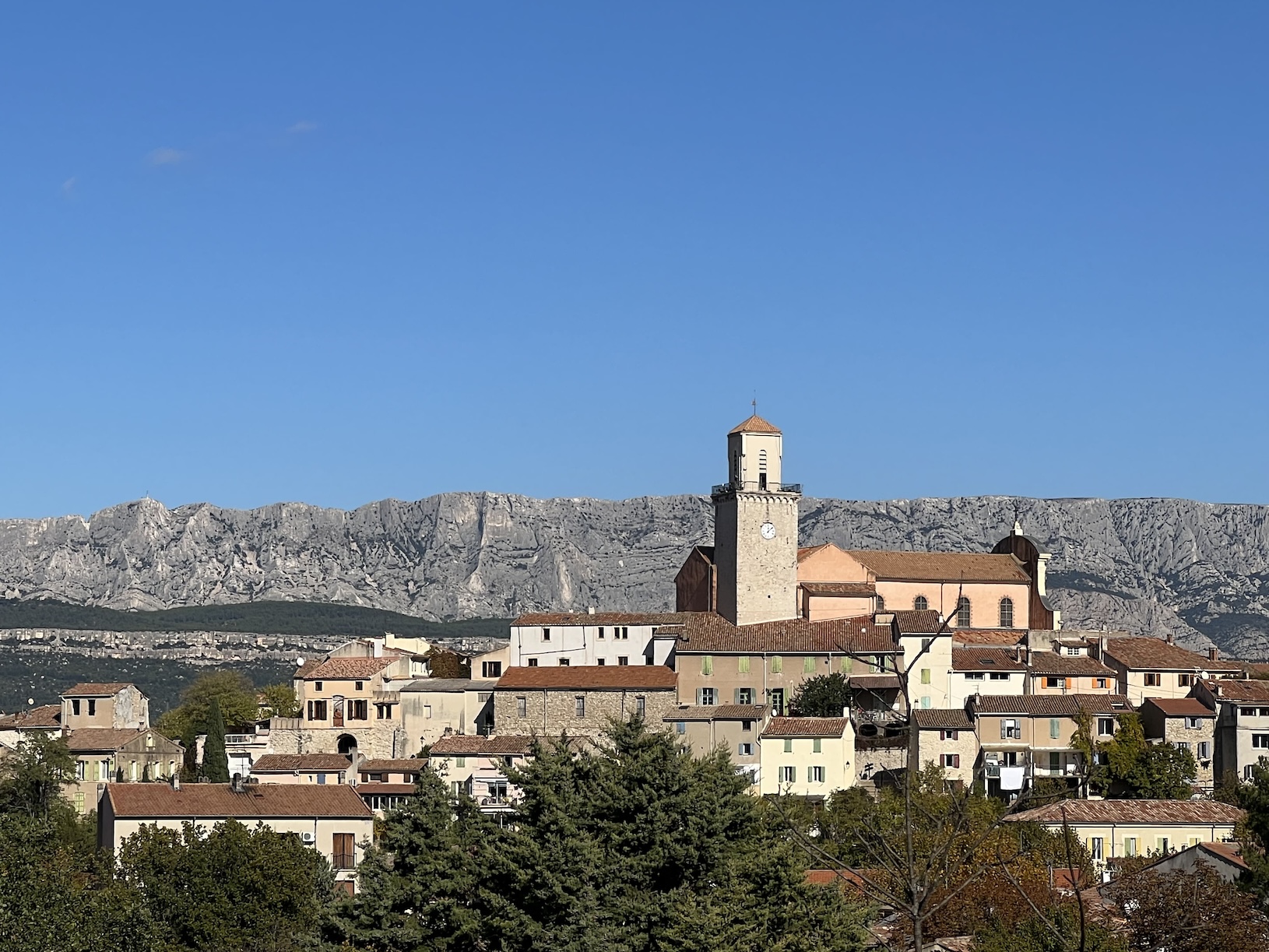 Pourquoi les maisons se vendent moins vite à Fuveau en 2026 ?